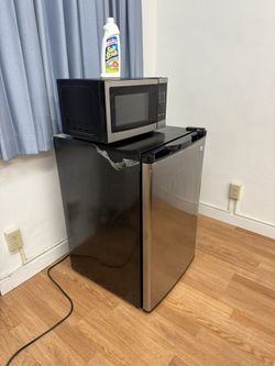 Avanti Mini Fridge And Microwave