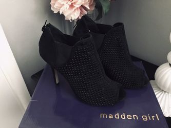 Madden Girl Black Booties size 7
