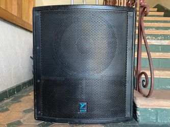 Yorkville 18 Subwoofer 