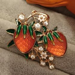 Strawberry Classic Unique Exquisite Enamel Brooch Pin Jewelry