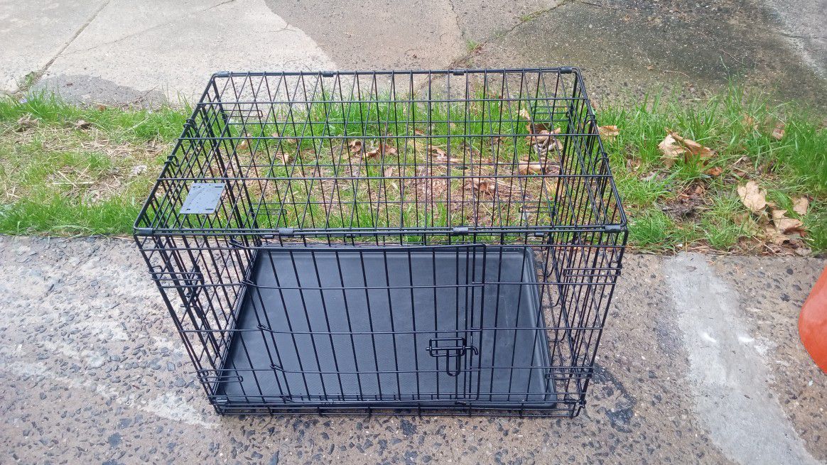 Medium Size Dog Cage With Dual Doors