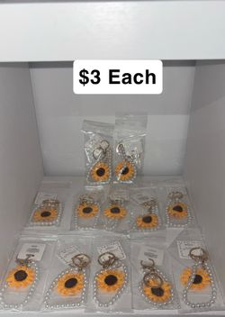 Sunflower keychains 🌻 $3 each