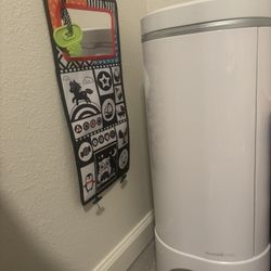 Munchkin Diaper Pail