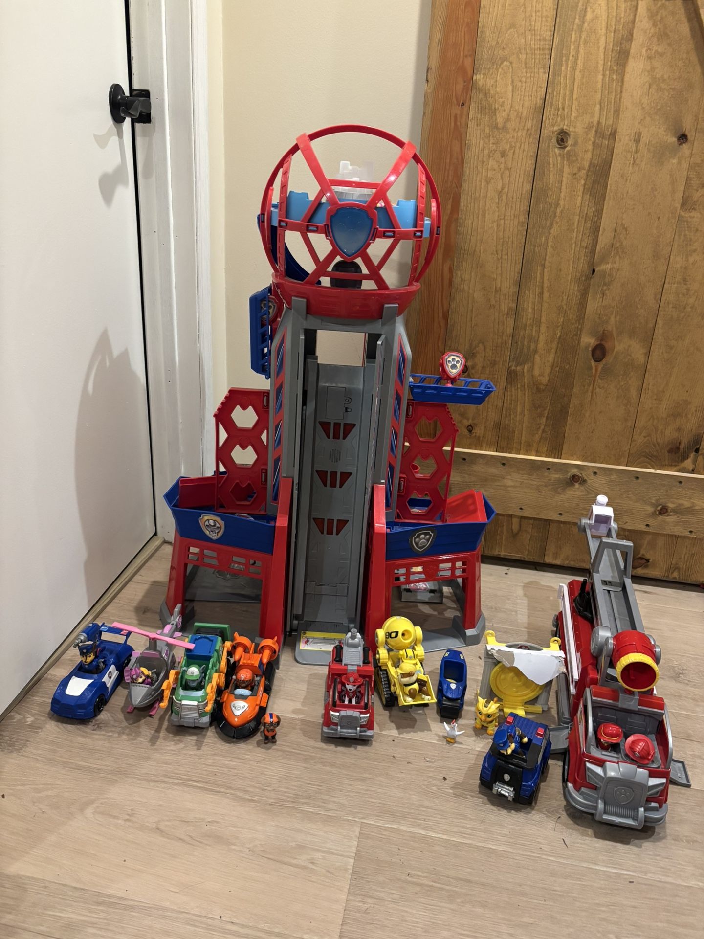 Paw Patrol Tower/Vehicles And Figurines