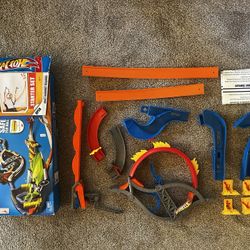 Hot Wheel Wall Track