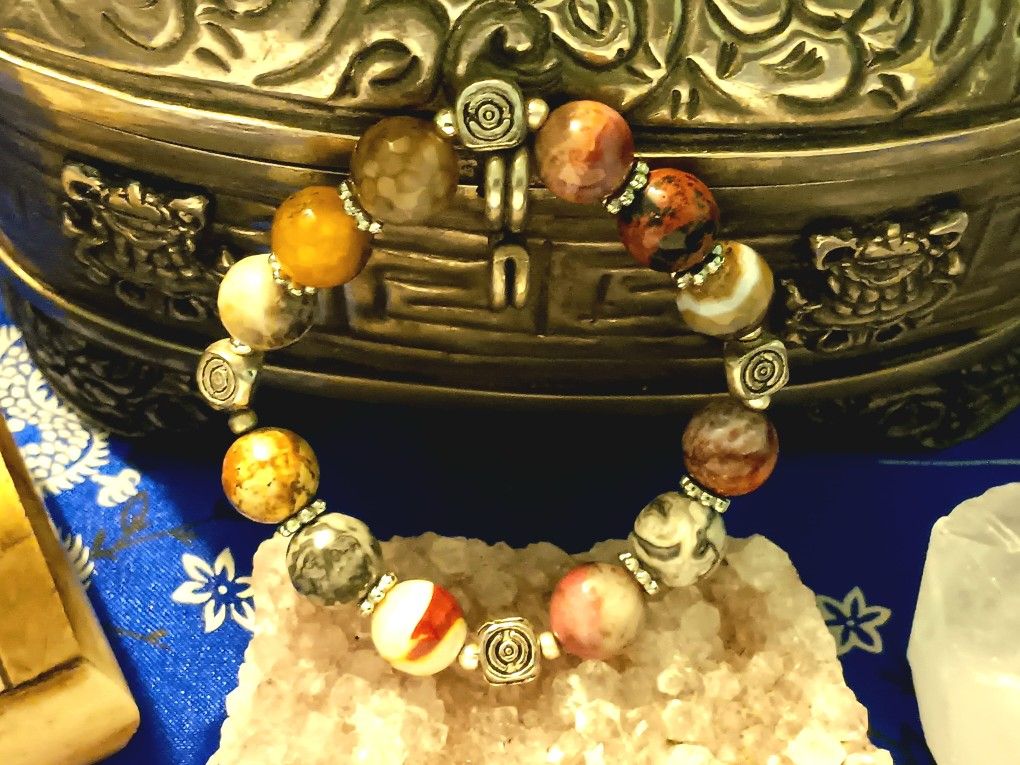 A wide myriad of drastic metamorphic beads from a lifetime of collecting them. Size small