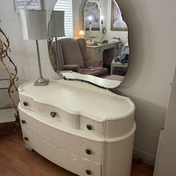 Vintage Vanity Dresser with Tilting Mirror