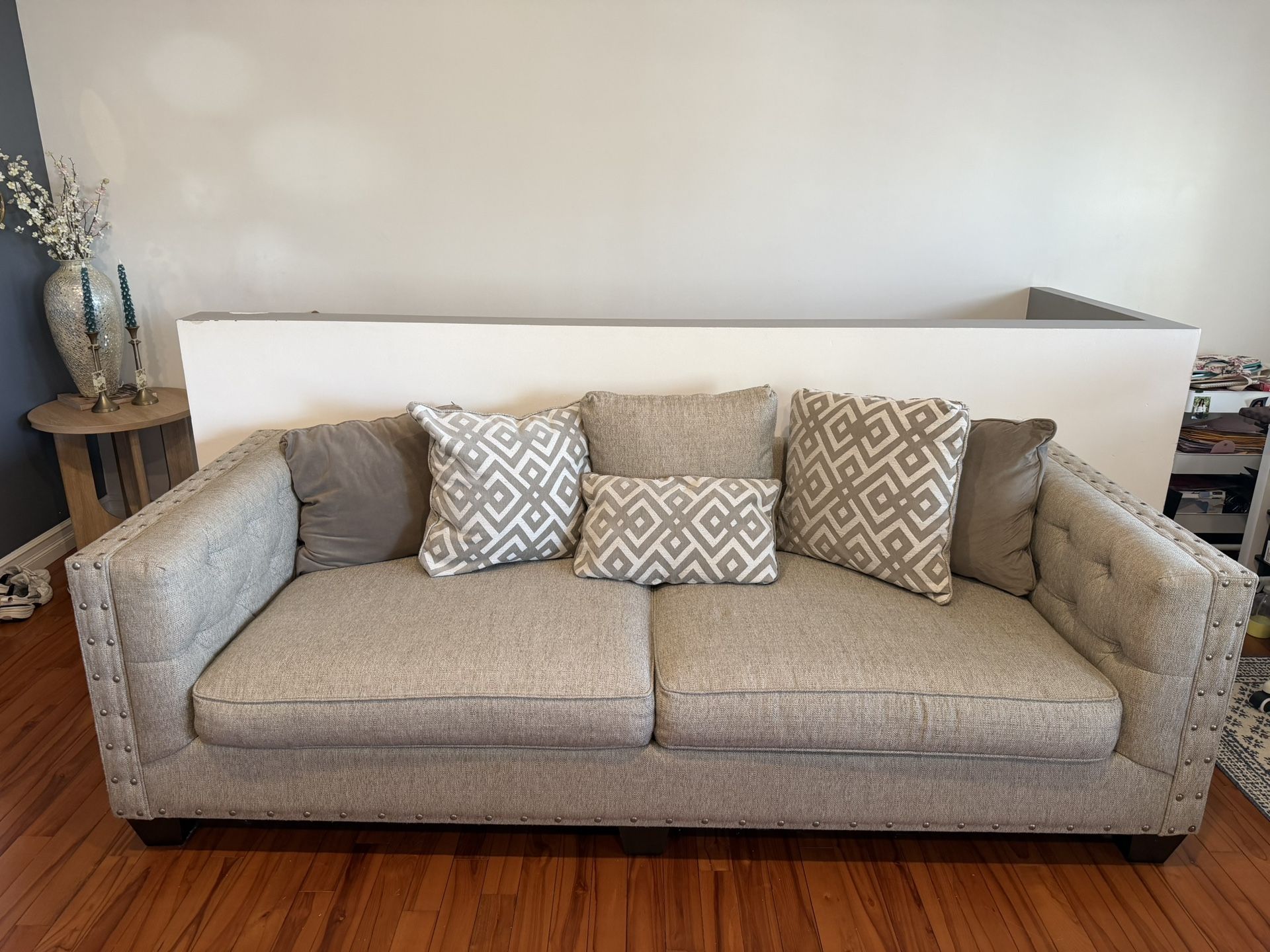 ✨ Beige & Grey - Modern Sofa – Excellent Condition