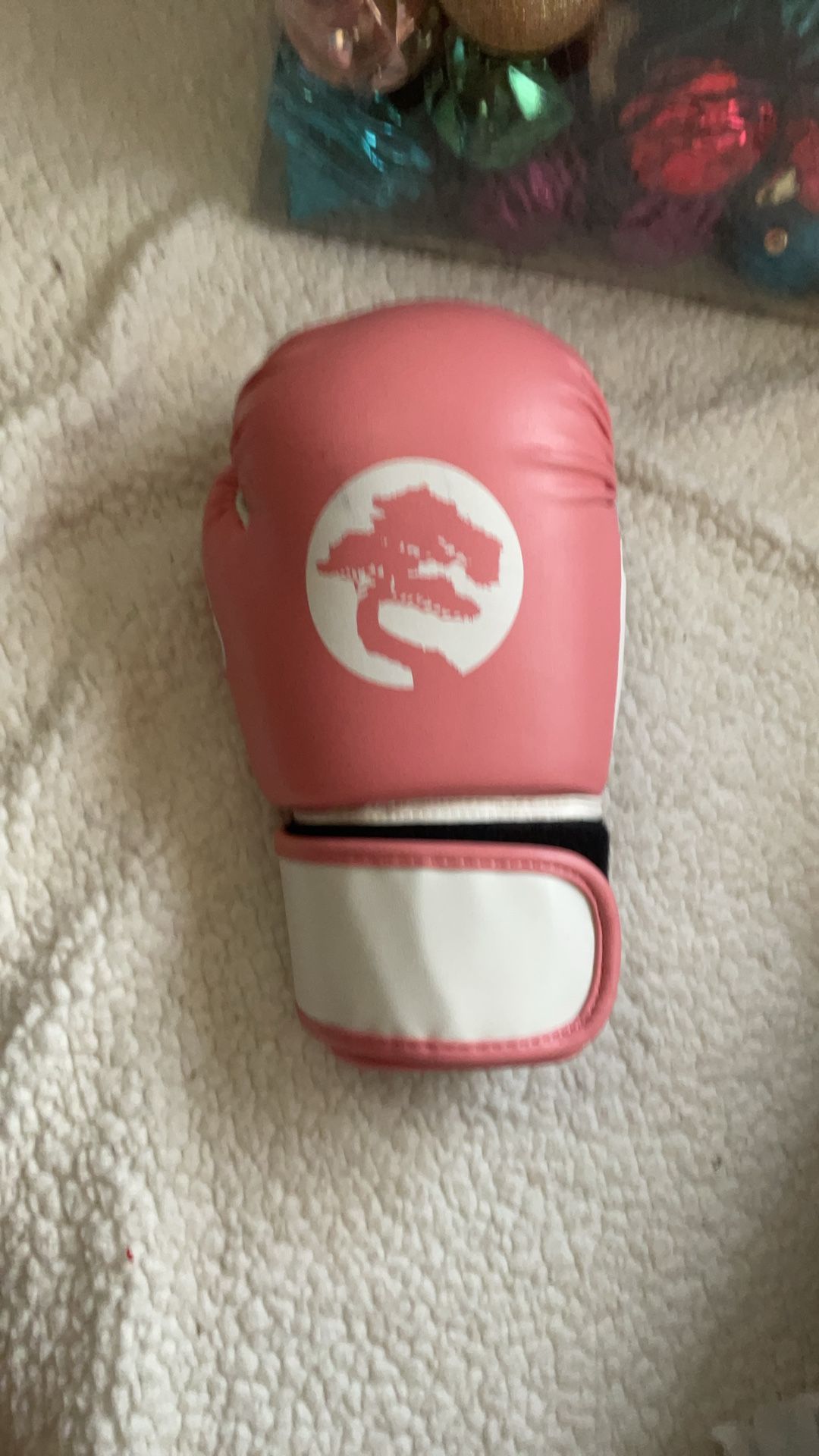 Women’s sparring, gloves, pink small