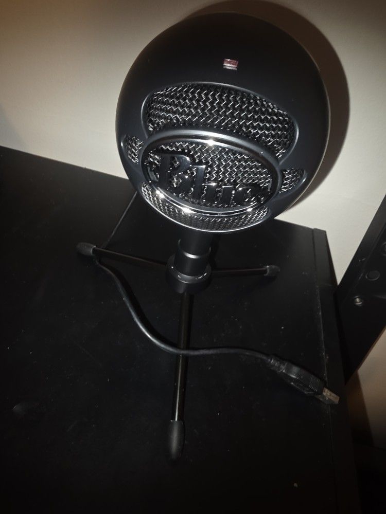 Snowball iCE
Plug-and-Play USB Microphone