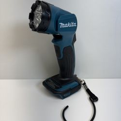 Brand New Makita 18V LXT Lithium-Ion Cordless L.E.D. Flashlight (Tool Only)