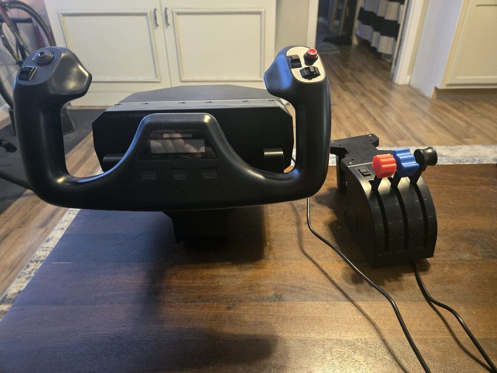 Logitech Flight Controls / Yoke