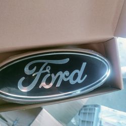 Ford Emblem 