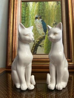 Vintage MCM Pair Of Ceramic White Cats Figurine Retro Statues
