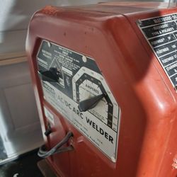 Lincoln electric 225 stick welder
