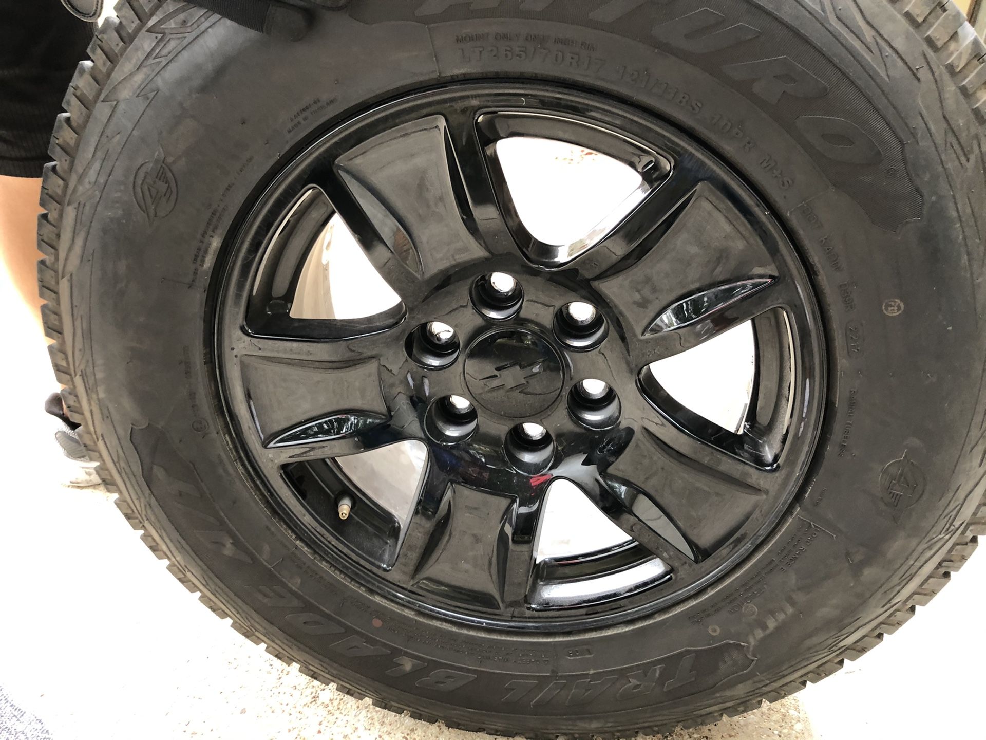 Chevrolet Black Midnight Edition 17” Rims