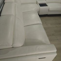 SECTIONAL GENUINE LEATHER RECLINER ELECTRIC WHITE COLOR.. DELIVERY SERVICE AVAILAIBLE ✅💥🚚