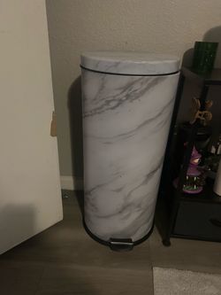 Step open trash can
