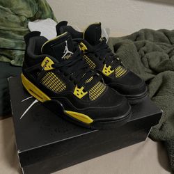 jordan 4 yellow thunders youth