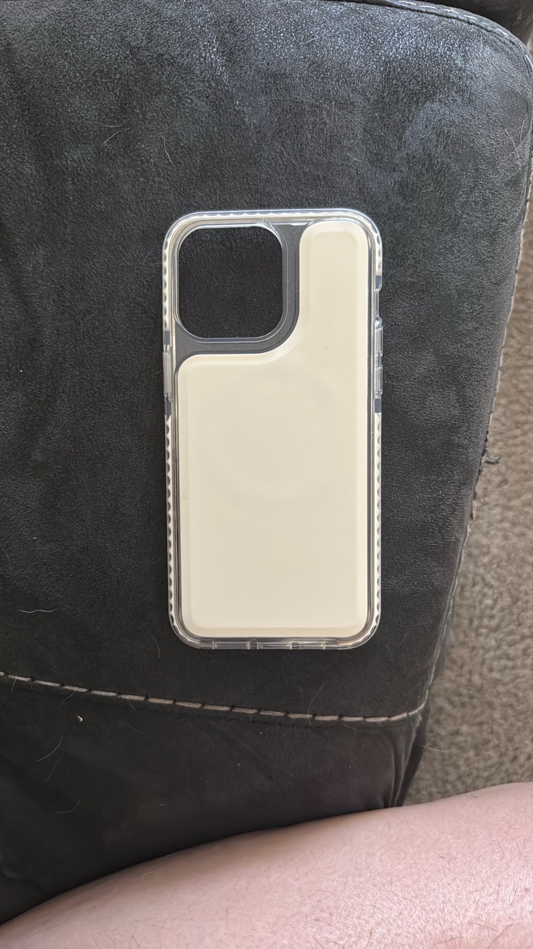 IPHONE 15 PRO MAX CASE