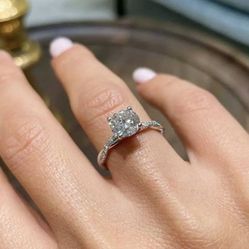 NEW! 2CTW. Round Brilliant, Certified Moissanite Gemstone Engagement Ring, Please See Details ❤️