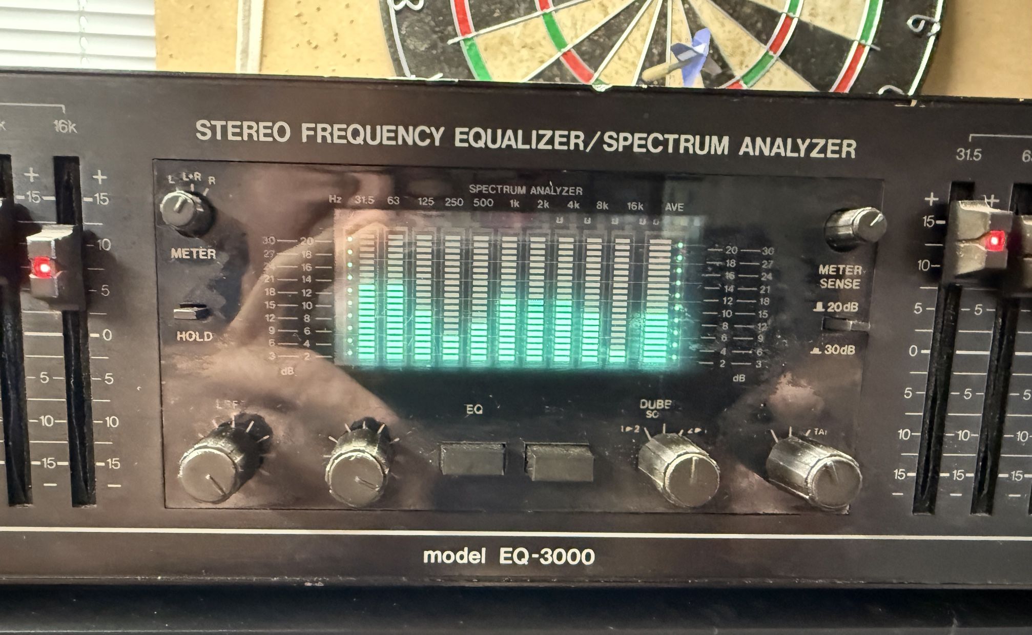 BSR EQ-3000 STEREO FREQUENCY EQUALIZER/SPECTRUM ANALYZER