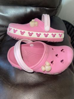 Disney Minnie Crocs Size 10-11 Kids 