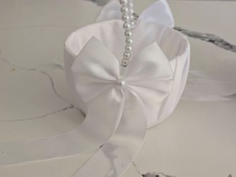 Flower girl baskets