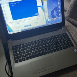 Laptop 