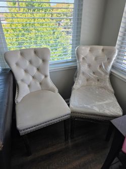 Tufted 4 Velvet Dining Chairs with Nailhead Trim (Like New)