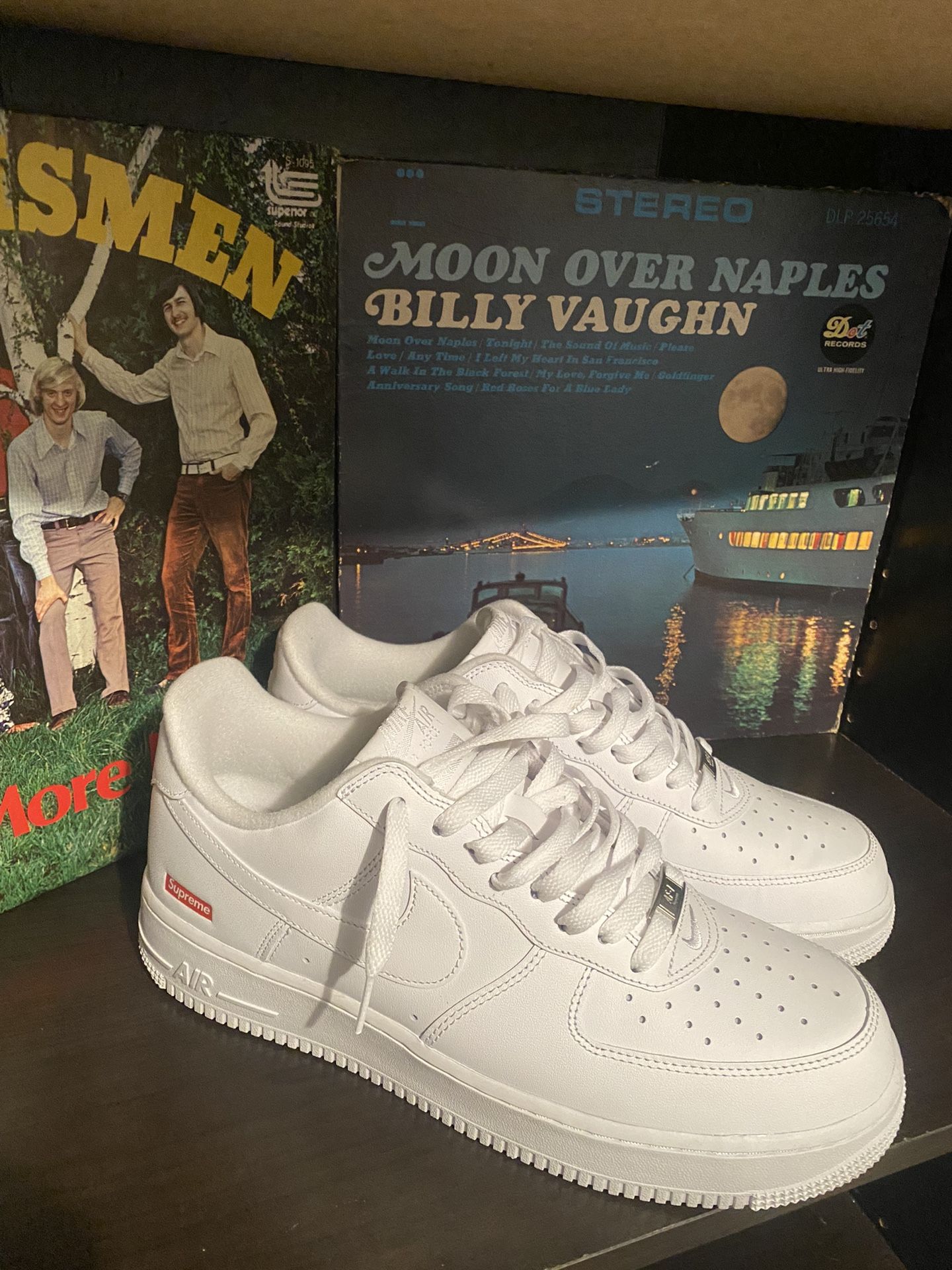 Supreme forces size 10.5