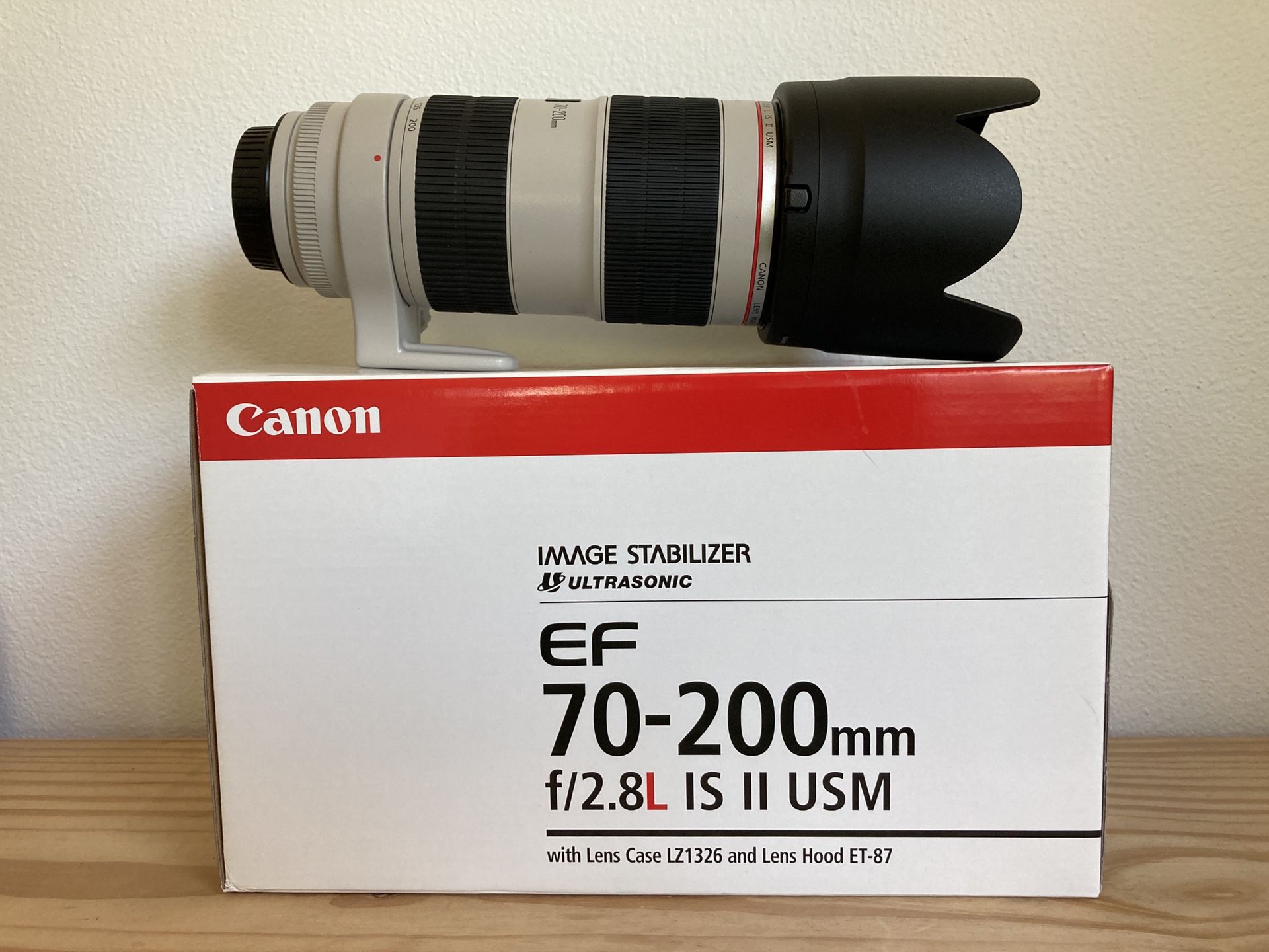 Canon EF 70-200mm f2.8L IS II Lens - Mint