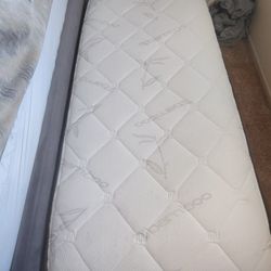 Twin Size Pillow Top Mattress 