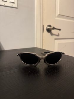 Oakley sunglasses retro Juliet frame