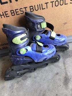 Roller blades