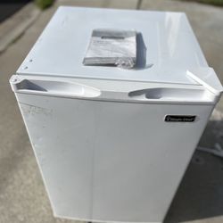 Magic Chef 3 Cu Ft Freezer