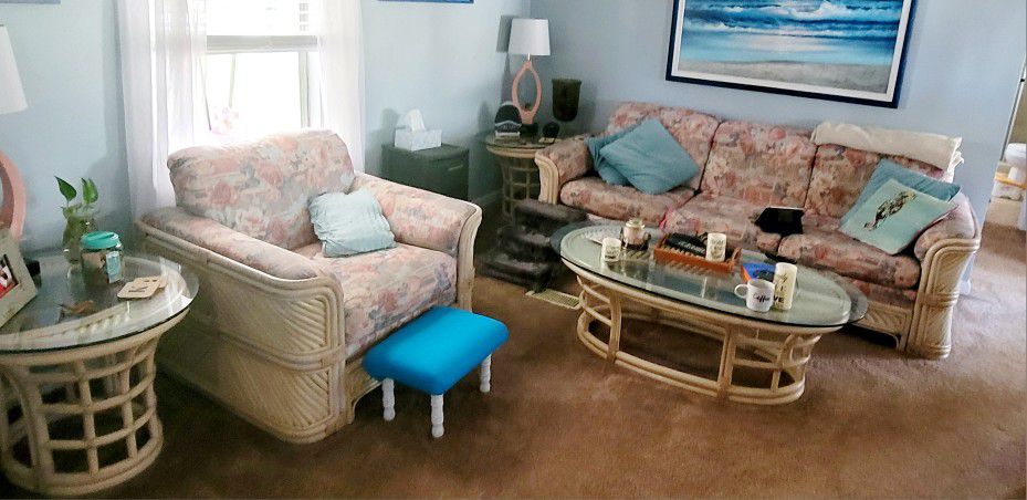 Living Room Set $150