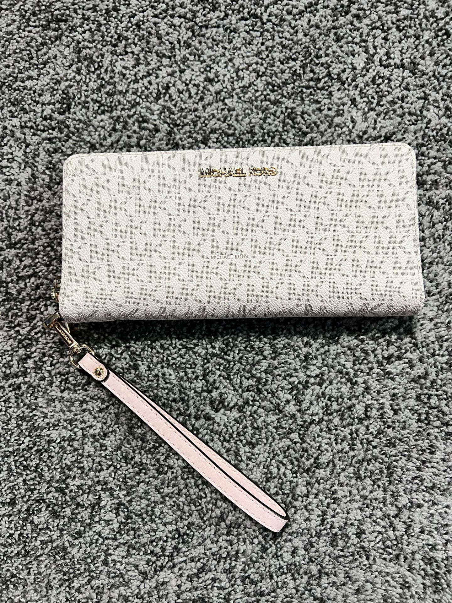 Michael Kors Wallet wristlet