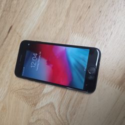 Iphone 7 32gb. Unlock Any Sim