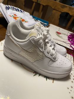 Nike Womens Size 8 $100