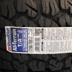 LT 265/70/17 Bfgoodrich All Terrain Ko2 6ply