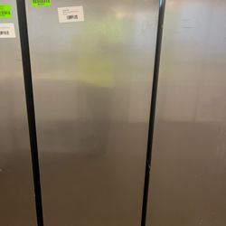 Vissani MDUFC7SS 7 cu. ft. Convertible Upright Freezer Refrigerator 2 B
