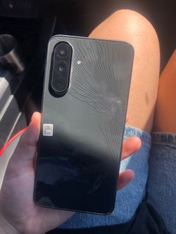 Samsung a36 FOR PARTS ONLY B/C I CANT UNLOCK IT