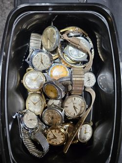 Lot of Vintage Mechanical Wristwatches