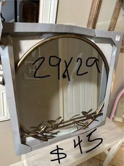 Wall mirror
