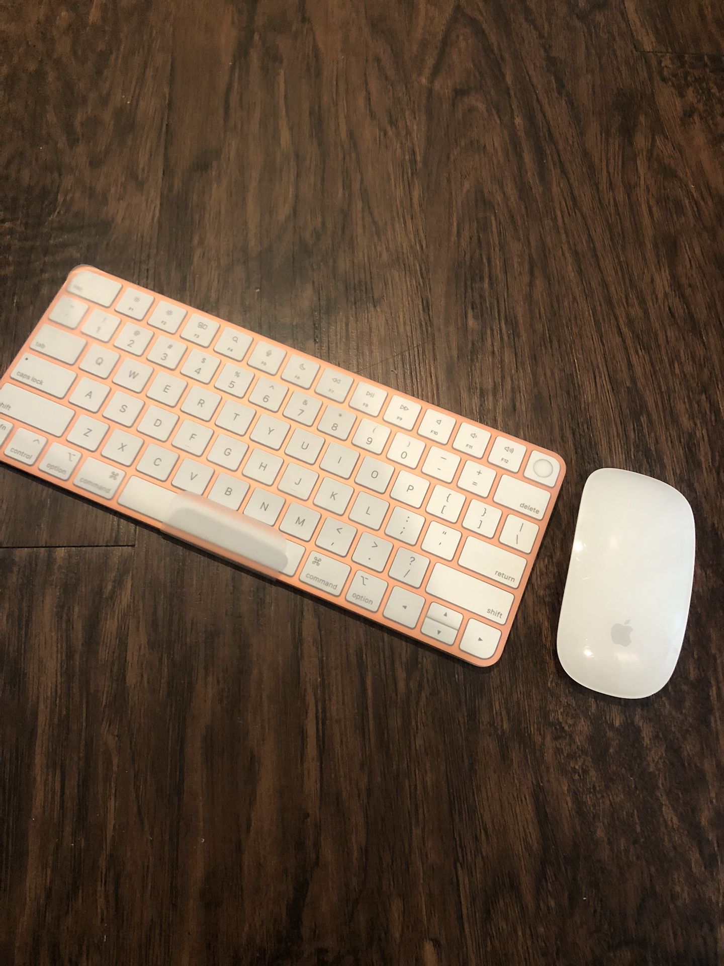 Color Orange 🍊 Apple 🍎 Magic Keyboard with Touch ID and Magic Mouse: Wireless, Bluetooth, Rechargeable 💲125 FOR BOTH NO LESS PICK UP ONLY NO TRADE 