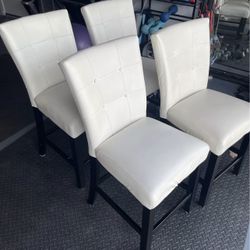✨ Set of 4 White Counter-Height Chairs – Great Condition! ✨
