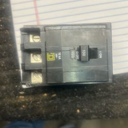 100 Amp 3 Pole Breaker New