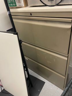 Nice filling cabinet