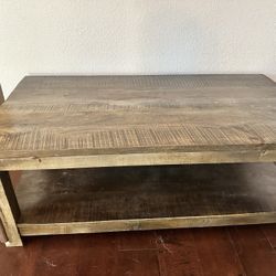 Coffee table & 2 Matching Side Tables